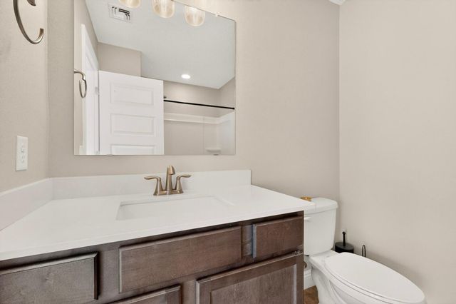 6306 Vista Del Bosque Drive NW, Albuquerque, NM 87120