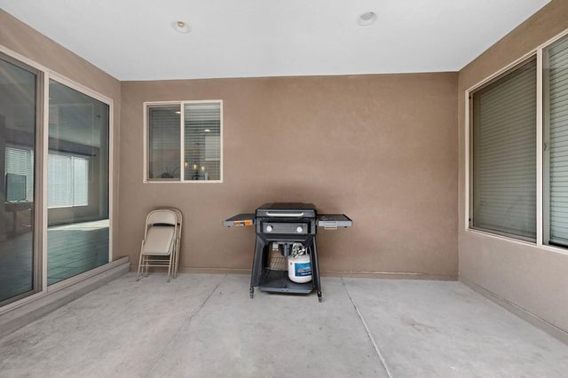 6306 Vista Del Bosque Drive NW, Albuquerque, NM 87120