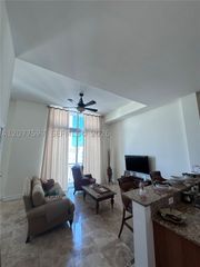 9066 SW 73 ct 703, Miami, FL 33156