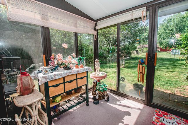 185 Beechtree Ln, Mt Washington, KY 40047