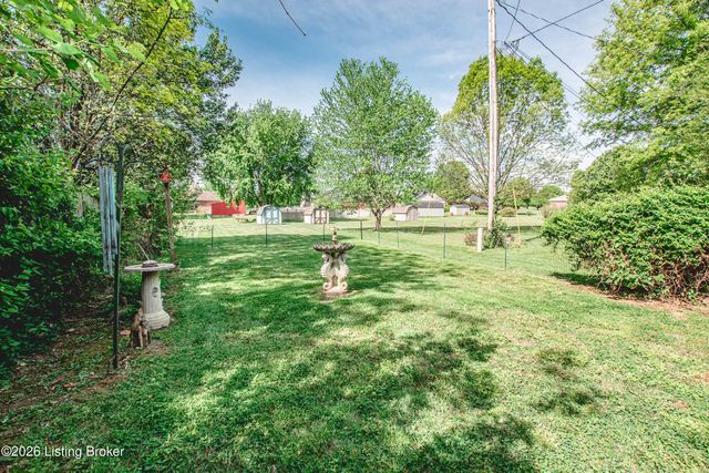 185 Beechtree Ln, Mt Washington, KY 40047