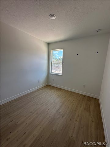 6327 N Hobson Terrace, Dunnellon, FL 34433