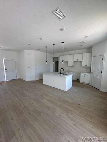 6327 N Hobson Terrace, Dunnellon, FL 34433