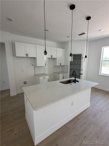 6327 N Hobson Terrace, Dunnellon, FL 34433