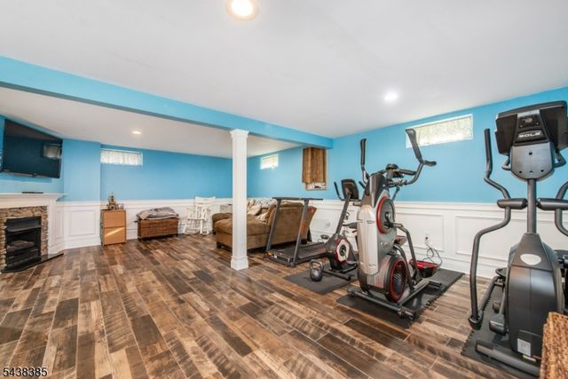 14 Stirling Ln, Wayne Twp., NJ 07470