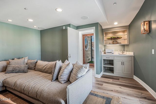 3365 Ocean Drive, Oxnard, CA 93035