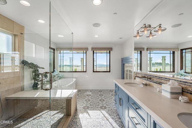 3365 Ocean Drive, Oxnard, CA 93035