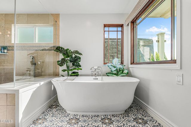 3365 Ocean Drive, Oxnard, CA 93035