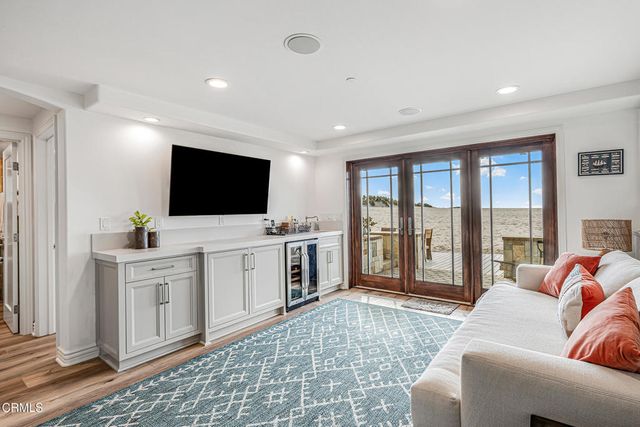 3365 Ocean Drive, Oxnard, CA 93035