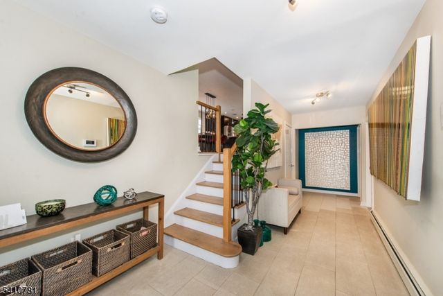 112 Lincoln St, Montclair Twp., NJ 07042