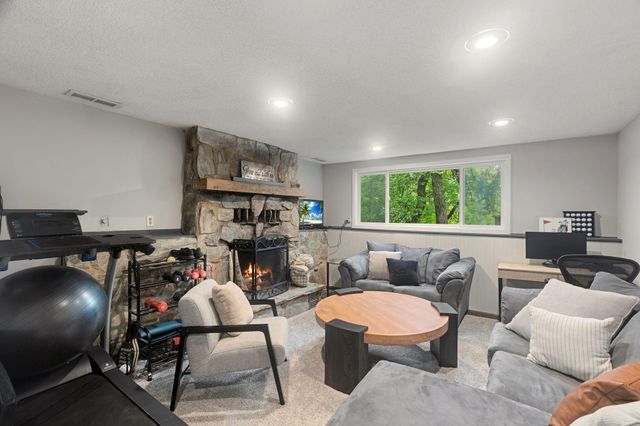 7532 Xerxes Avenue N, Brooklyn Park, MN 55444