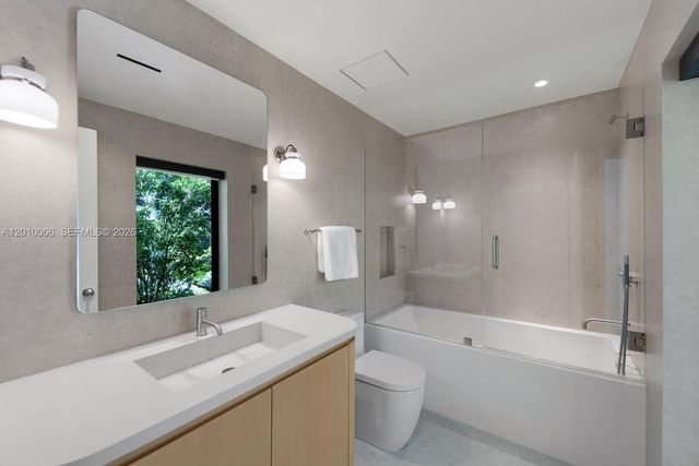 4100 Pinta Ct, Coral Gables, FL 33146