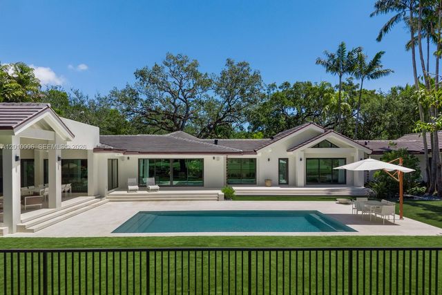 4100 Pinta Ct, Coral Gables, FL 33146