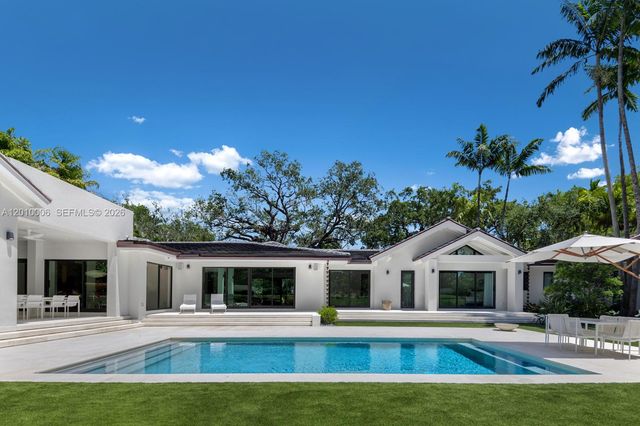 4100 Pinta Ct, Coral Gables, FL 33146