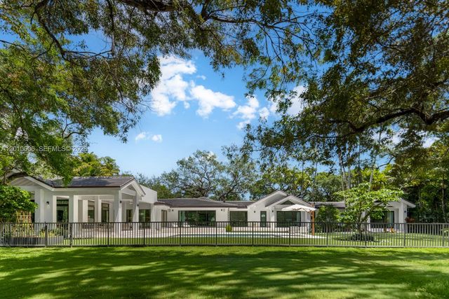 4100 Pinta Ct, Coral Gables, FL 33146