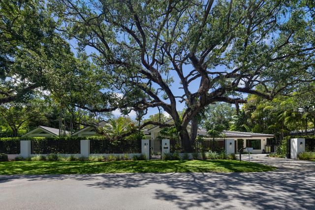 4100 Pinta Ct, Coral Gables, FL 33146