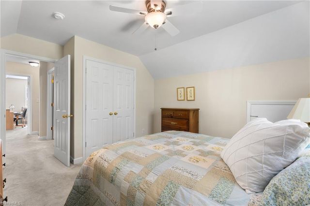 2375 Oakton Drive, Clemmons, NC 27012