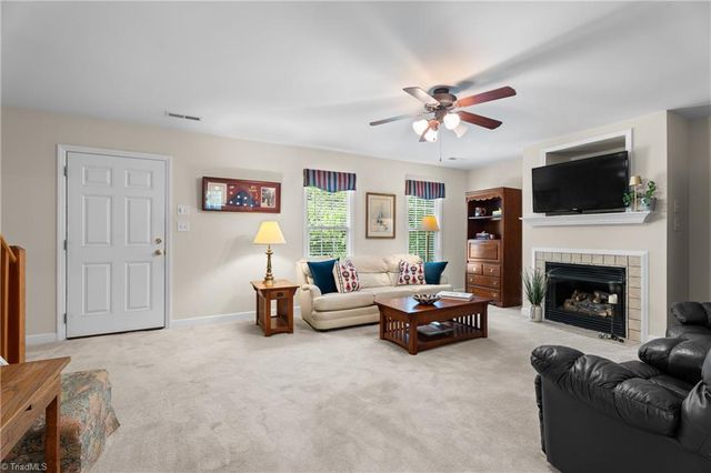 2375 Oakton Drive, Clemmons, NC 27012