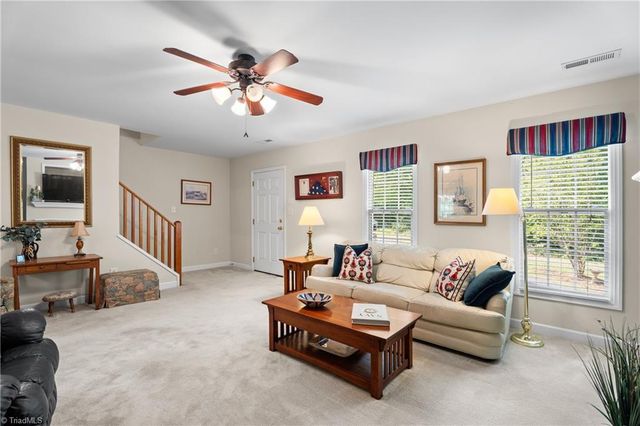 2375 Oakton Drive, Clemmons, NC 27012