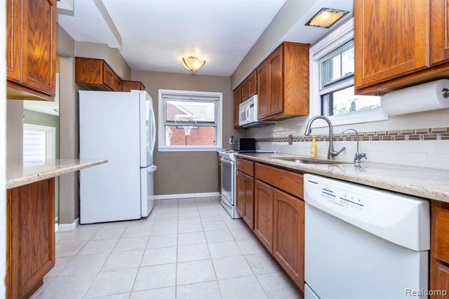 15217 Belmont Avenue, Allen Park, MI 48101