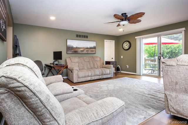15217 Belmont Avenue, Allen Park, MI 48101