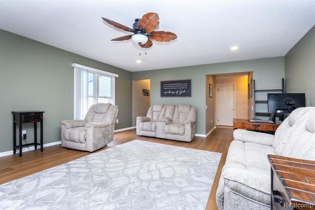 15217 Belmont Avenue, Allen Park, MI 48101