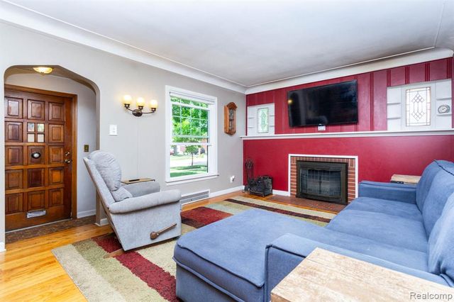 15217 Belmont Avenue, Allen Park, MI 48101