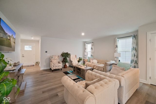 2751 Sand Hollow Drive, Lebanon, IN 46052
