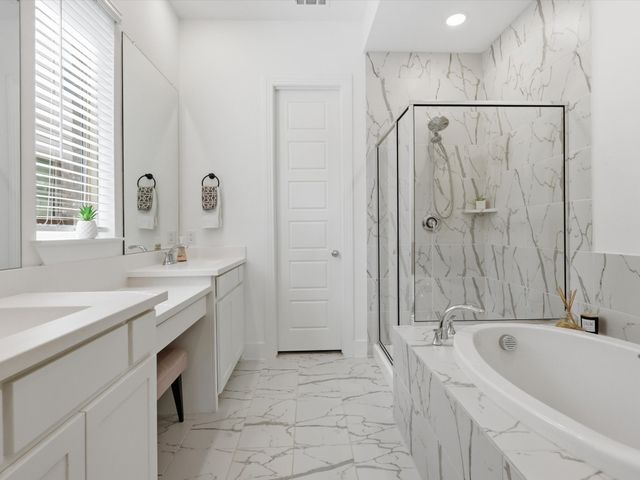 4704 Aubrey Parkway, Aubrey, TX 76227