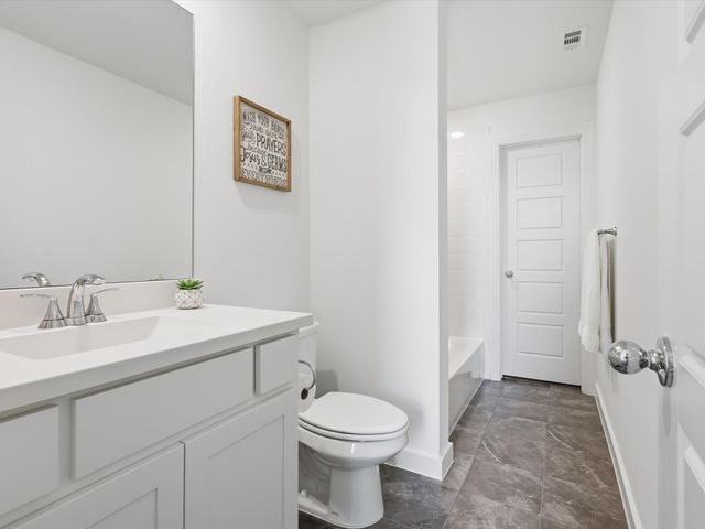 4704 Aubrey Parkway, Aubrey, TX 76227