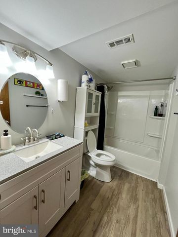 17824 GREENTREE LN, Hagerstown, MD 21740