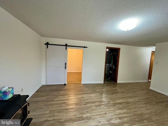 17824 GREENTREE LN, Hagerstown, MD 21740