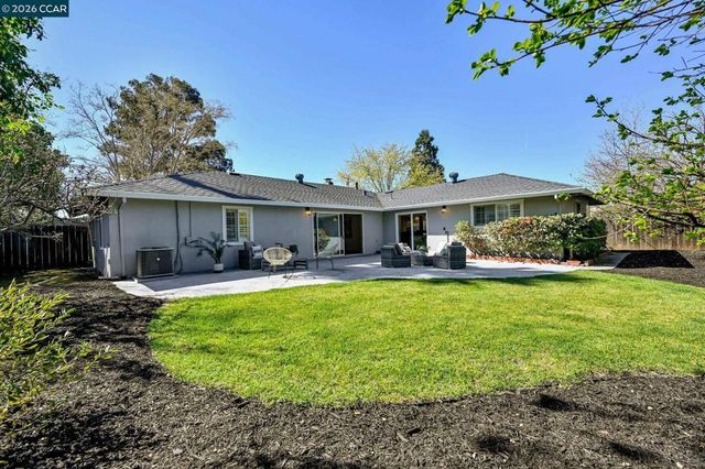 98 Sylvia Dr, Pleasant Hill, CA 94523