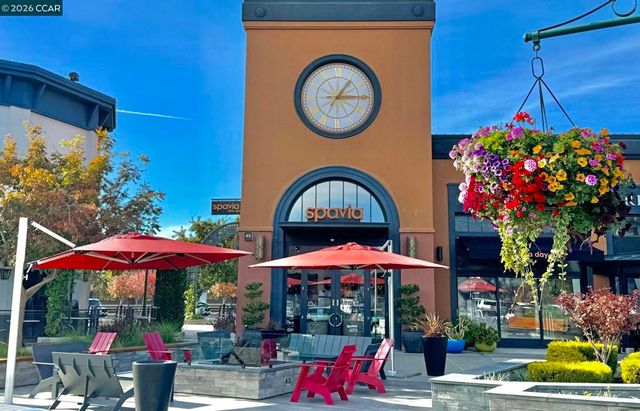 98 Sylvia Dr, Pleasant Hill, CA 94523