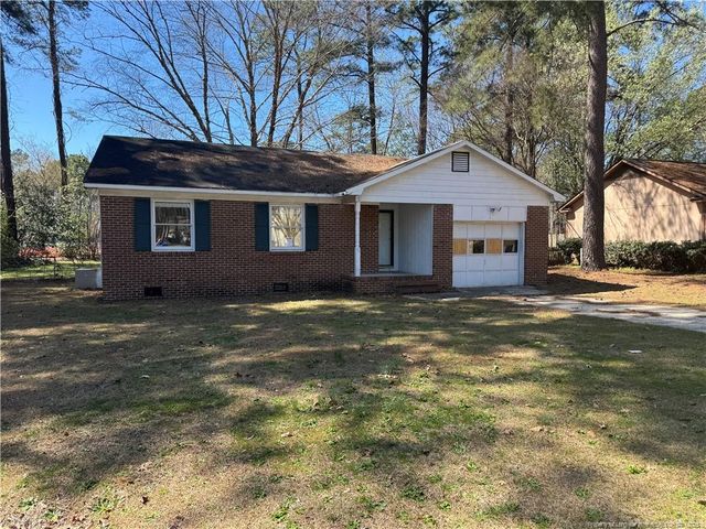 912 Winterberry Drive, Fayetteville, NC 28314