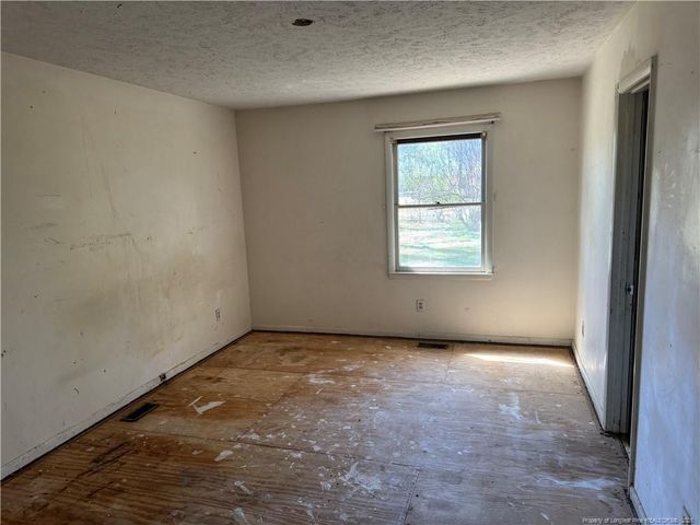 912 Winterberry Drive, Fayetteville, NC 28314