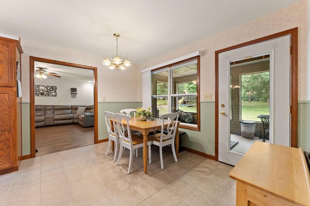 7459 Spring Court, Demotte, IN 46310