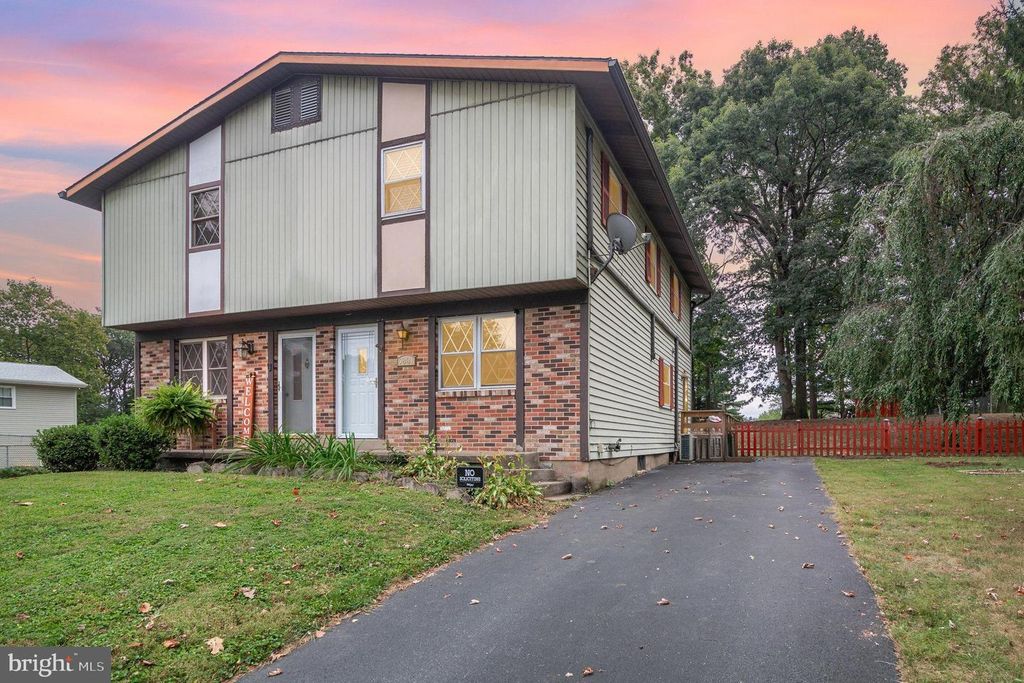 7881 JEFFERSON ST, Hummelstown, PA 17036