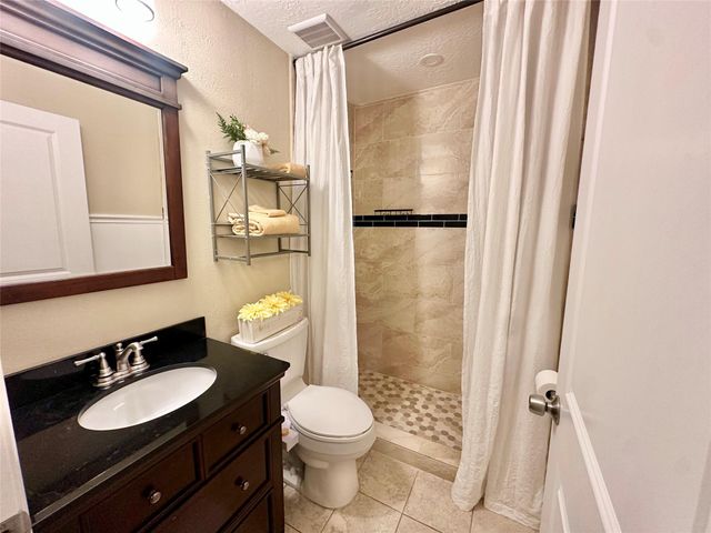 3758 Laura Leigh Drive, Friendswood, TX 77546