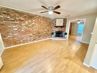 3758 Laura Leigh Drive, Friendswood, TX 77546