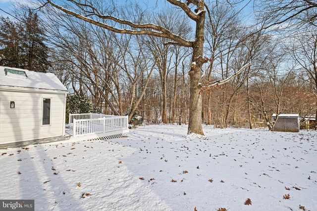 921 FLORA LN, Boothwyn, PA 19061