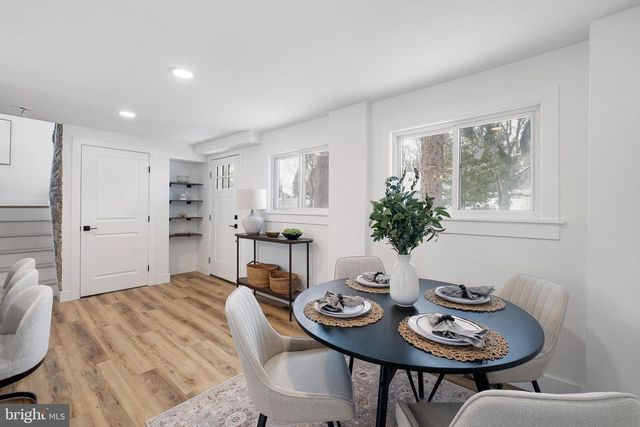 921 FLORA LN, Boothwyn, PA 19061