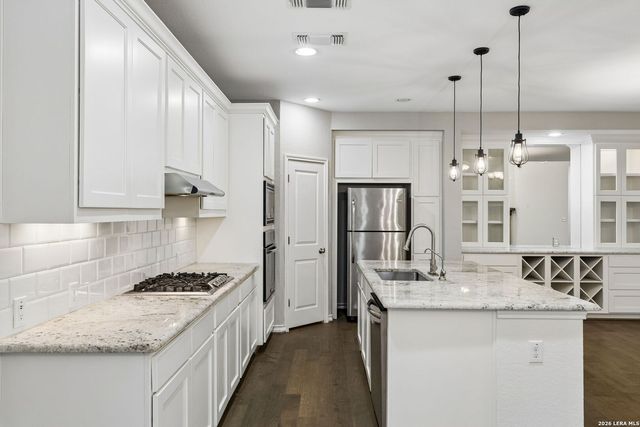 121 Cimarron Crk, Boerne, TX 78006