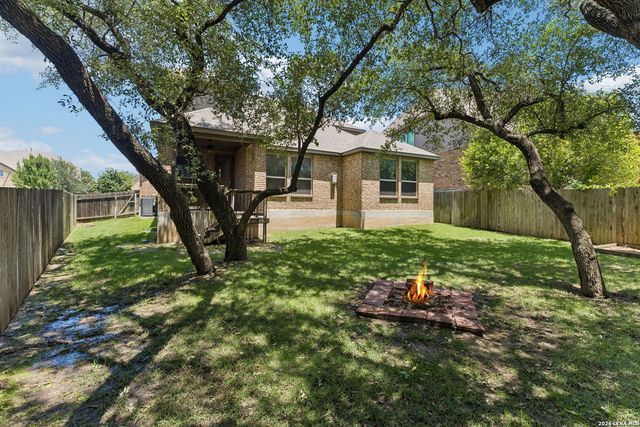 121 Cimarron Crk, Boerne, TX 78006