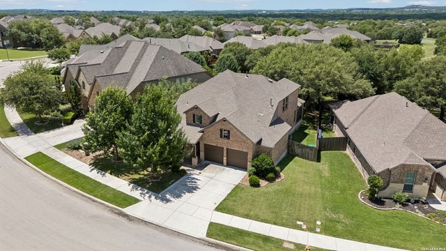 121 Cimarron Crk, Boerne, TX 78006