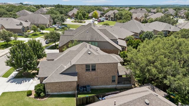121 Cimarron Crk, Boerne, TX 78006
