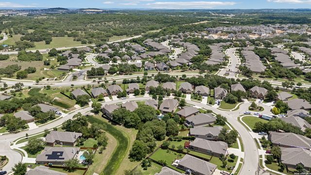 121 Cimarron Crk, Boerne, TX 78006