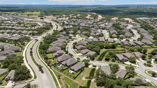 121 Cimarron Crk, Boerne, TX 78006
