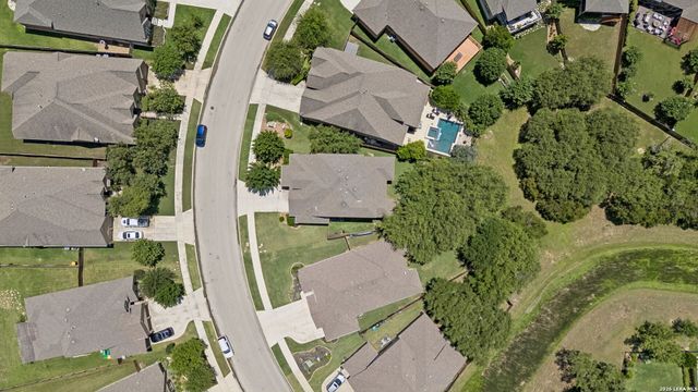 121 Cimarron Crk, Boerne, TX 78006