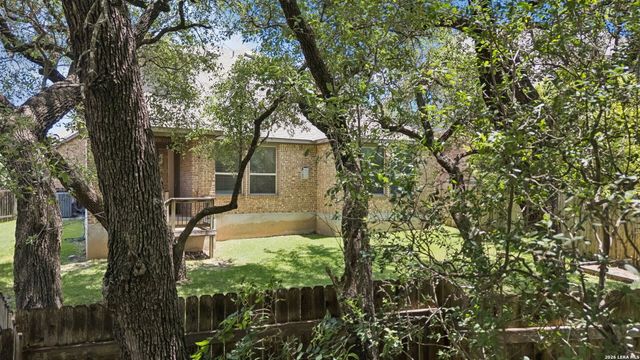 121 Cimarron Crk, Boerne, TX 78006